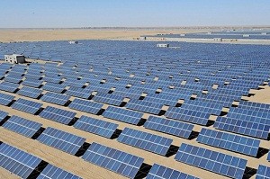 浴火重生坐上头把交椅 中国光伏加快出海步伐